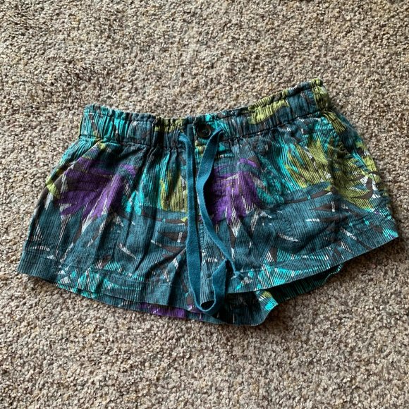 Forever 21 Floral Shorts Small - Picture 1 of 4